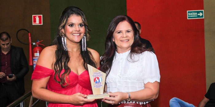 Prefeita Lívia Carla é homenageada na 4ª edição do Jornal Alagoas na Mídia
